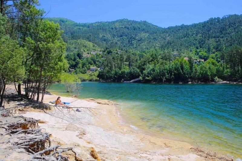 Villa Casinha Dos Cubos Geres Esterno foto