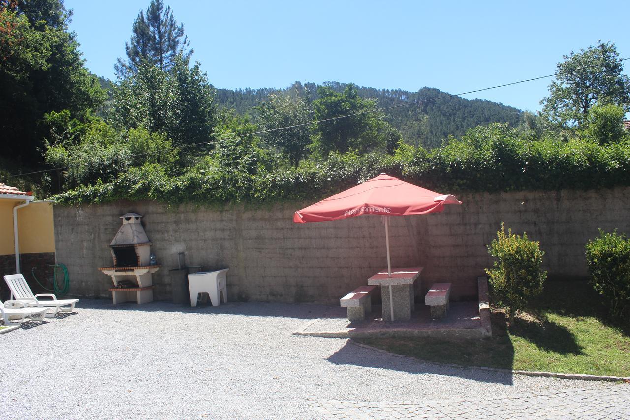 Villa Casinha Dos Cubos Geres Esterno foto